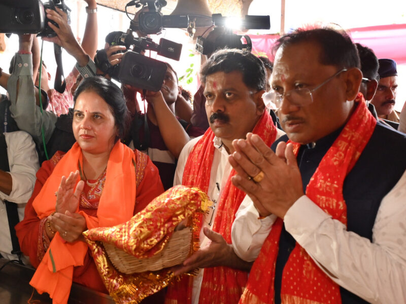 मां बम्लेश्वरी दर्शन