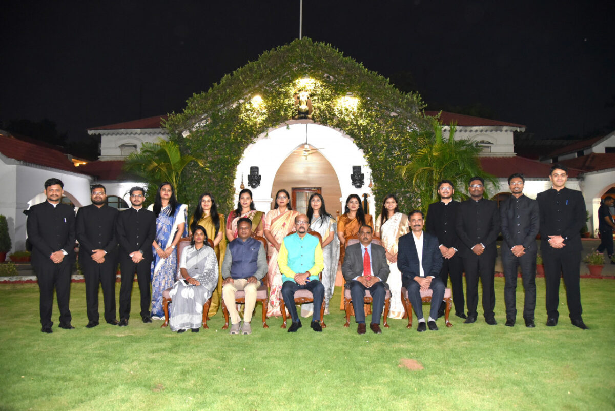 राज्यपाल श्री रमेन डेका