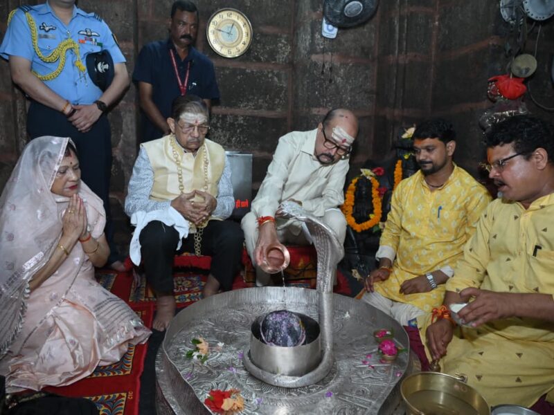 राज्यपाल श्री रमेन डेका