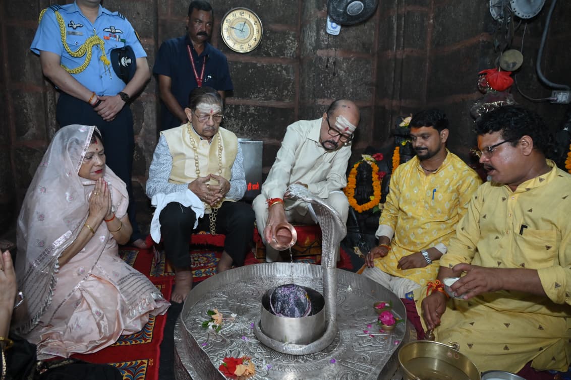 राज्यपाल श्री रमेन डेका