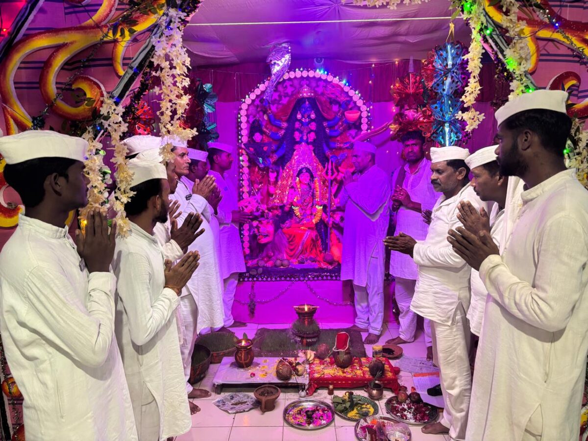 802 बंदियों ने रखा व्रत