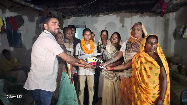 राष्ट्रीय फुटबॉल टीम में चयनित