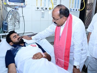 उप मुख्यमंत्री श्री अरुण साव रेल हादसे में घायल लोगों से मिले