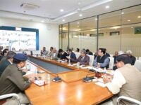 कानून व्यवस्था की आदर्श स्थिति सुनिश्चित करें