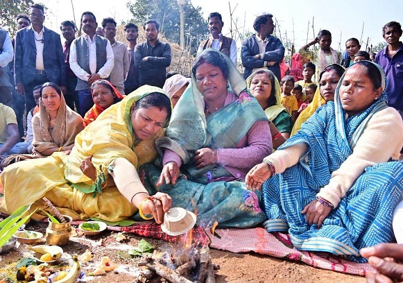 महिला एवं बाल विकास मंत्री श्रीमती लक्ष्मी राजवाड़े