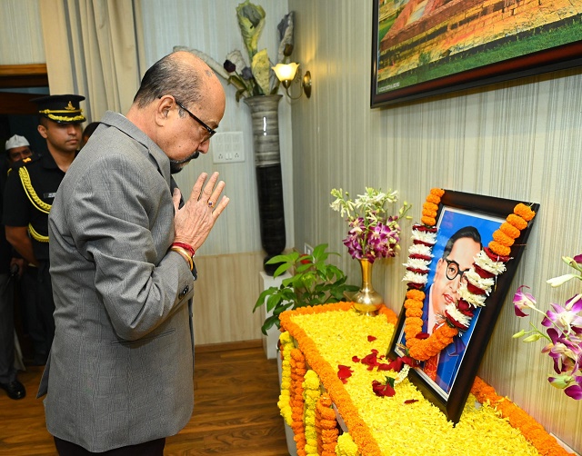 राज्यपाल श्री रमेन डेका