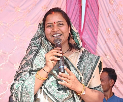 मंत्री श्रीमती लक्ष्मी राजवाड़े