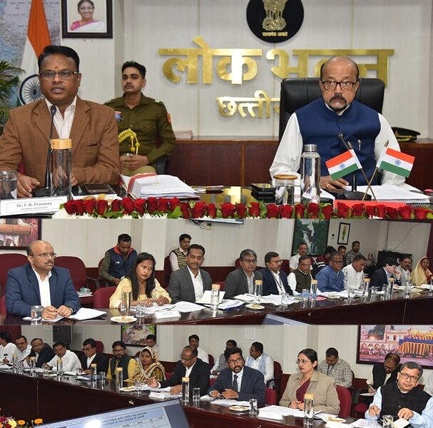 राज्यपाल श्री रमेन डेका