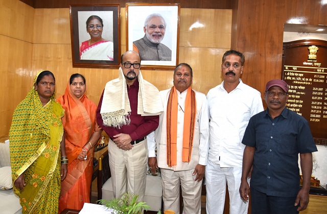 राज्यपाल श्री रमेन डेका