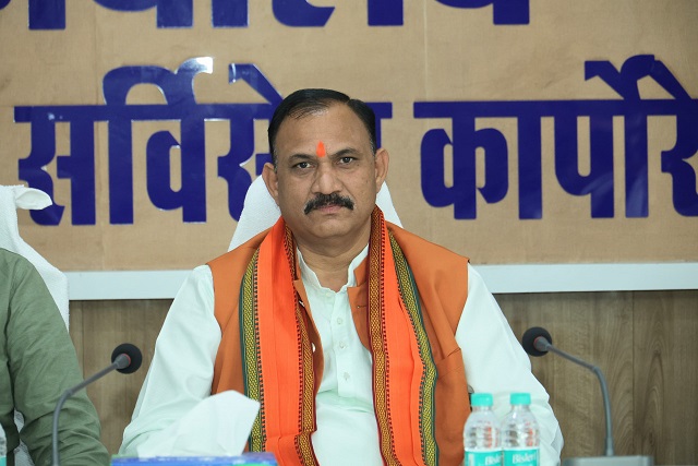 स्वास्थ्य मंत्री श्री श्याम बिहारी जायसवाल