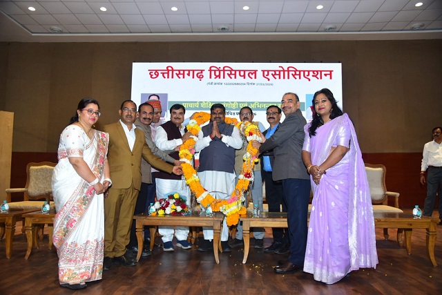 शिक्षा मंत्री श्री गजेंद्र यादव