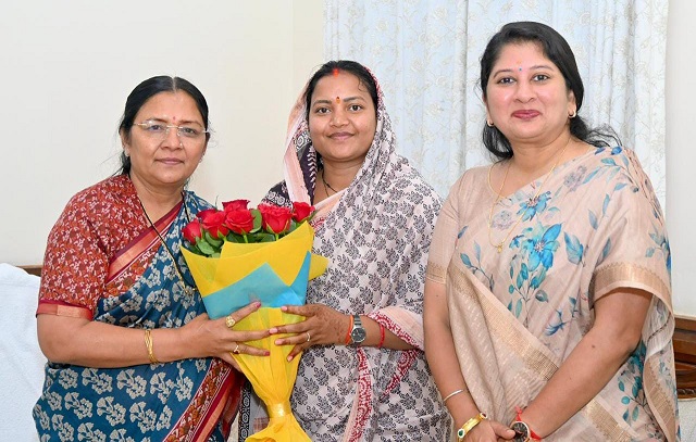 मंत्री श्रीमती लक्ष्मी राजवाड़े