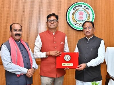 वित्त मंत्री ओपी चौधरी ने बजट 2026-27 से पहले मुख्यमंत्री विष्णु देव साय से की मुलाकात