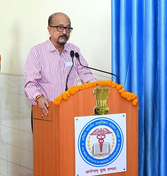 राज्यपाल श्री रमेन डेका