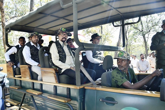 राज्यपाल रमेन डेका