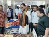 ‘मरीजों की सेहत से समझौता नहीं’: मनेन्द्रगढ़ अस्पताल में स्वास्थ्य मंत्री का औचक निरीक्षण, मचा हड़कंप