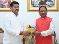 मुख्यमंत्री से उत्तरप्रदेश के राज्यमंत्री श्री रामकेश निषाद ने सौजन्य मुलाकात की