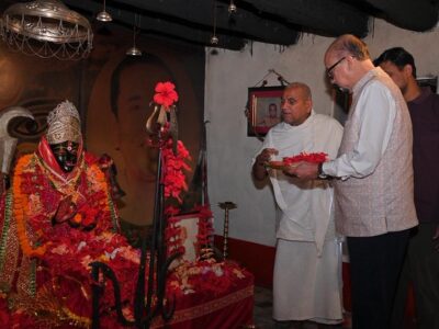 जशपुर के सोगड़ा आश्रम पहुंचे राज्यपाल रमेन डेका, बाबा संभव राम से की खास मुलाकात