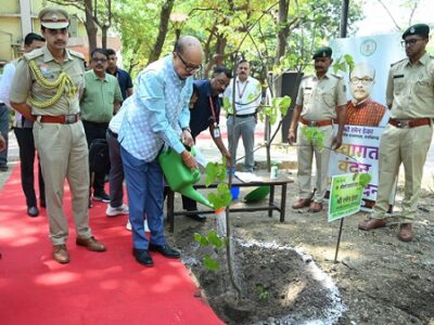 राज्यपाल श्री रमेन डेका ने रायपुर जिले में विकासखंड स्तरीय समीक्षा बैठक