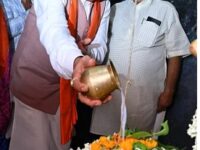 मुख्यमंत्री ने हाटकेश्वर महादेव मंदिर में की पूजा-अर्चना