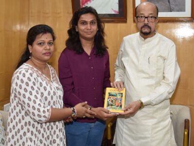 राज्यपाल रमेन डेका से पर्वतारोही अंकिता गुप्ता ने की सौजन्य भेंट