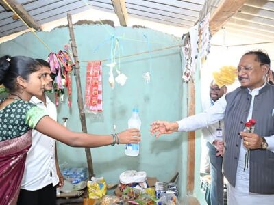 मुख्यमंत्री की एक किराना दुकान पर रुकी नजर, सामने आई बदलाव की कहानी