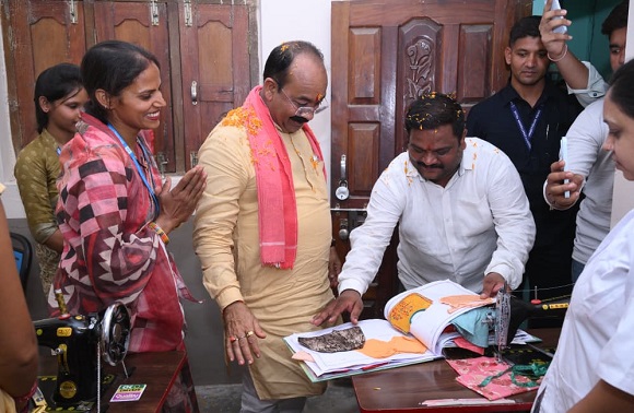 शिक्षा के साथ कौशल