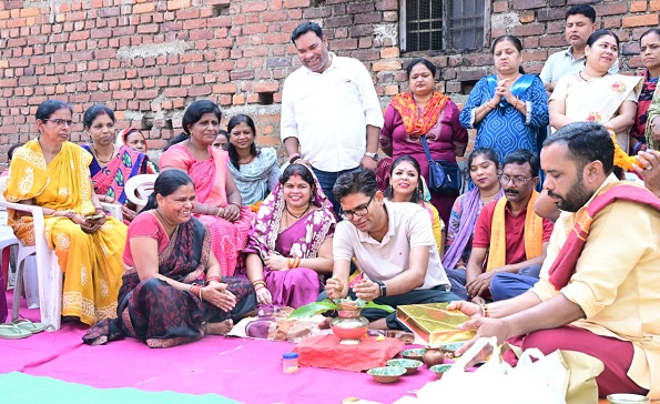 सामुदायिक भवन का भूमिपूजन