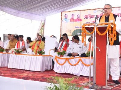 कृषि की नवीनतम एवं आधुनिक तकनीकों को अपनाएं कृषक: विधानसभा अध्यक्ष डॉ. रमन सिंह