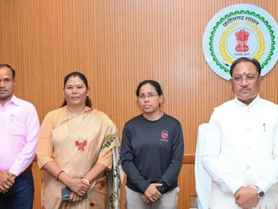 माउंट एवरेस्ट फतह करने वाली अमिता श्रीवास से मिले CM साय, मिला बड़ा इनाम!